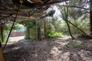 Front External- click for photo gallery